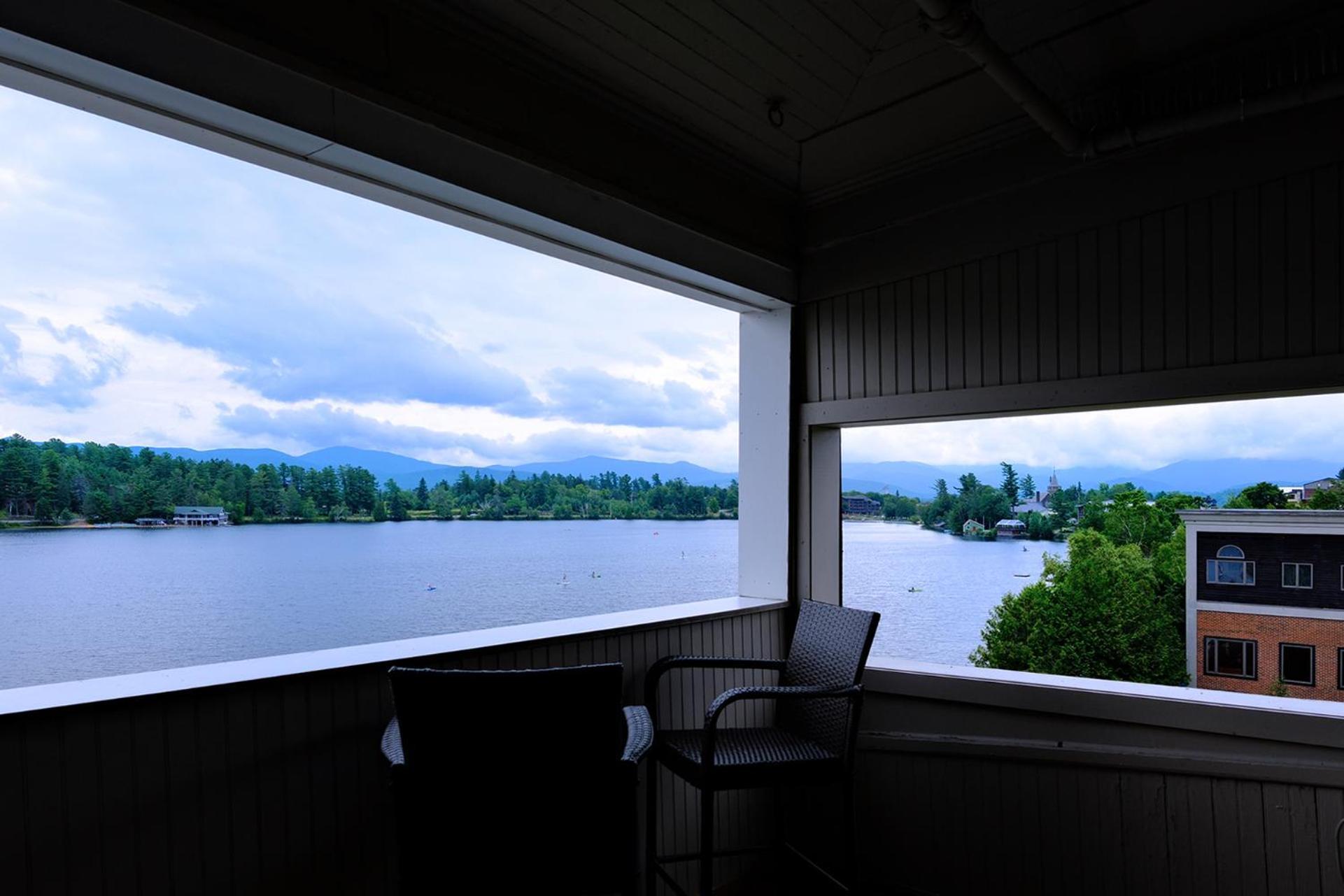The Haus On Mirror Lake Lake Placid Room photo