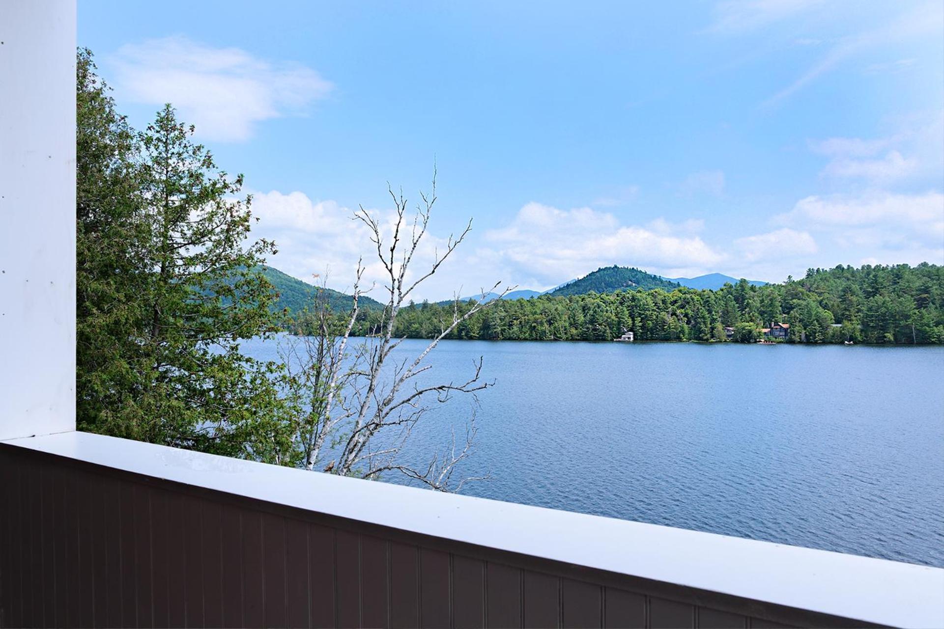 The Haus On Mirror Lake Lake Placid Room photo